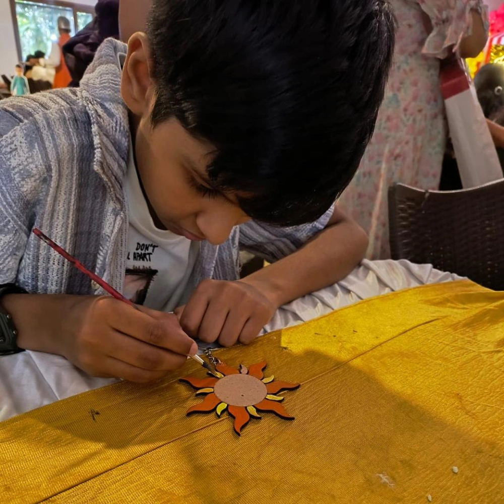Colouring the Sun