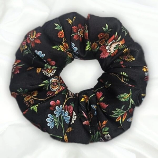 Noira - XL Satin Printed Black Scrunchies - Main - Bonjoy Fashion and Decor